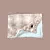 Manta para perros Poppy + Ted Luxe Tan Laid